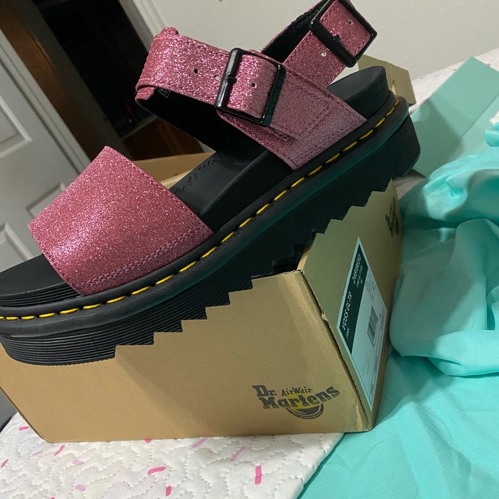 Dr.Martens pink glitter Voss sandals